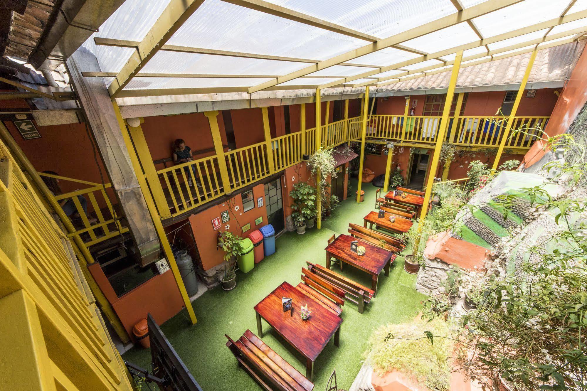 Ecopackers Hostels Albergue